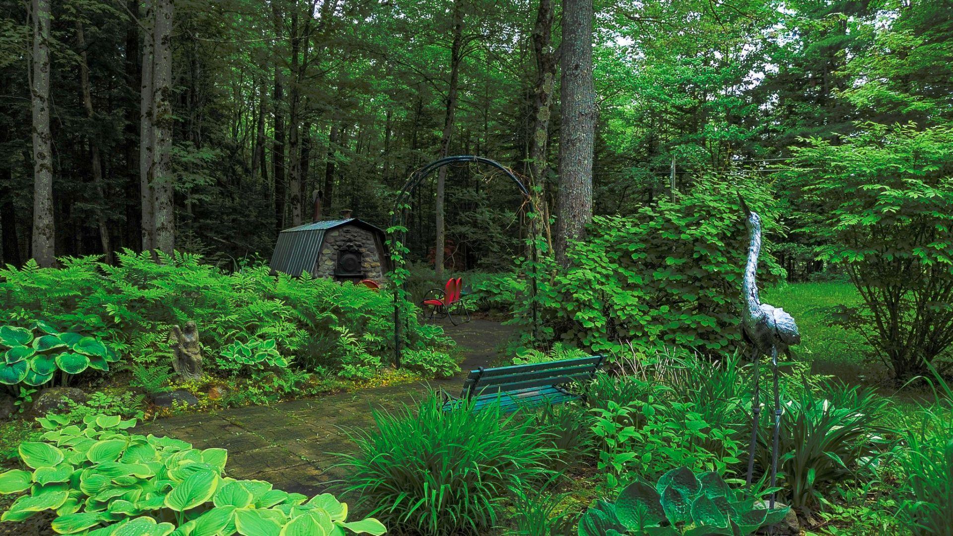 









235


Ch. de Fitch-Bay

,
Magog,




QC
J1X3W2

