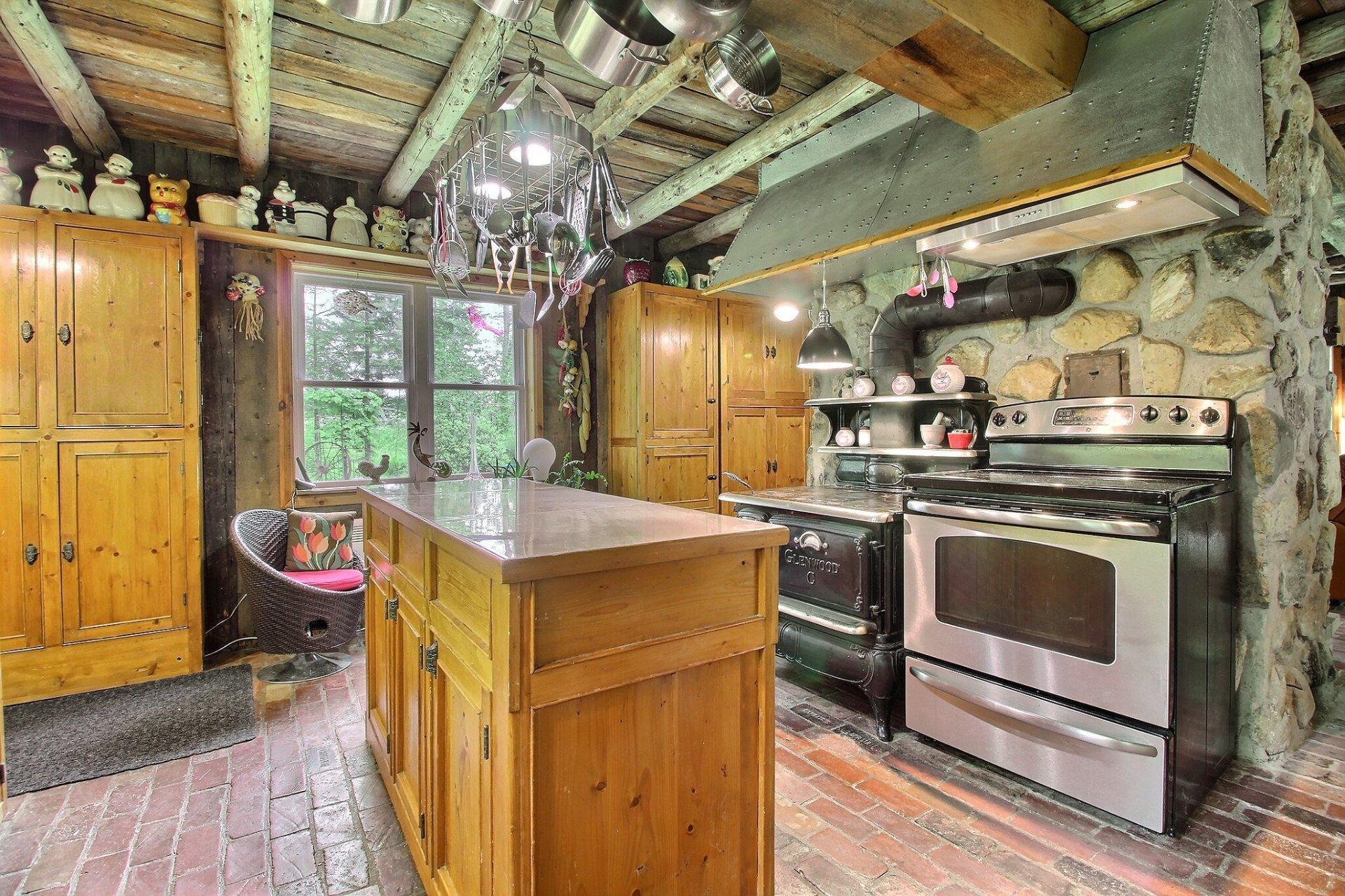 









235


Ch. de Fitch-Bay

,
Magog,




QC
J1X3W2

