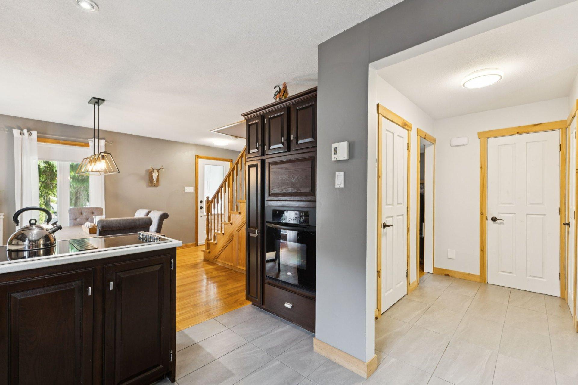 









45


Rue Tremblay

,
Gatineau (Buckingham),




QC
J8L3M7

