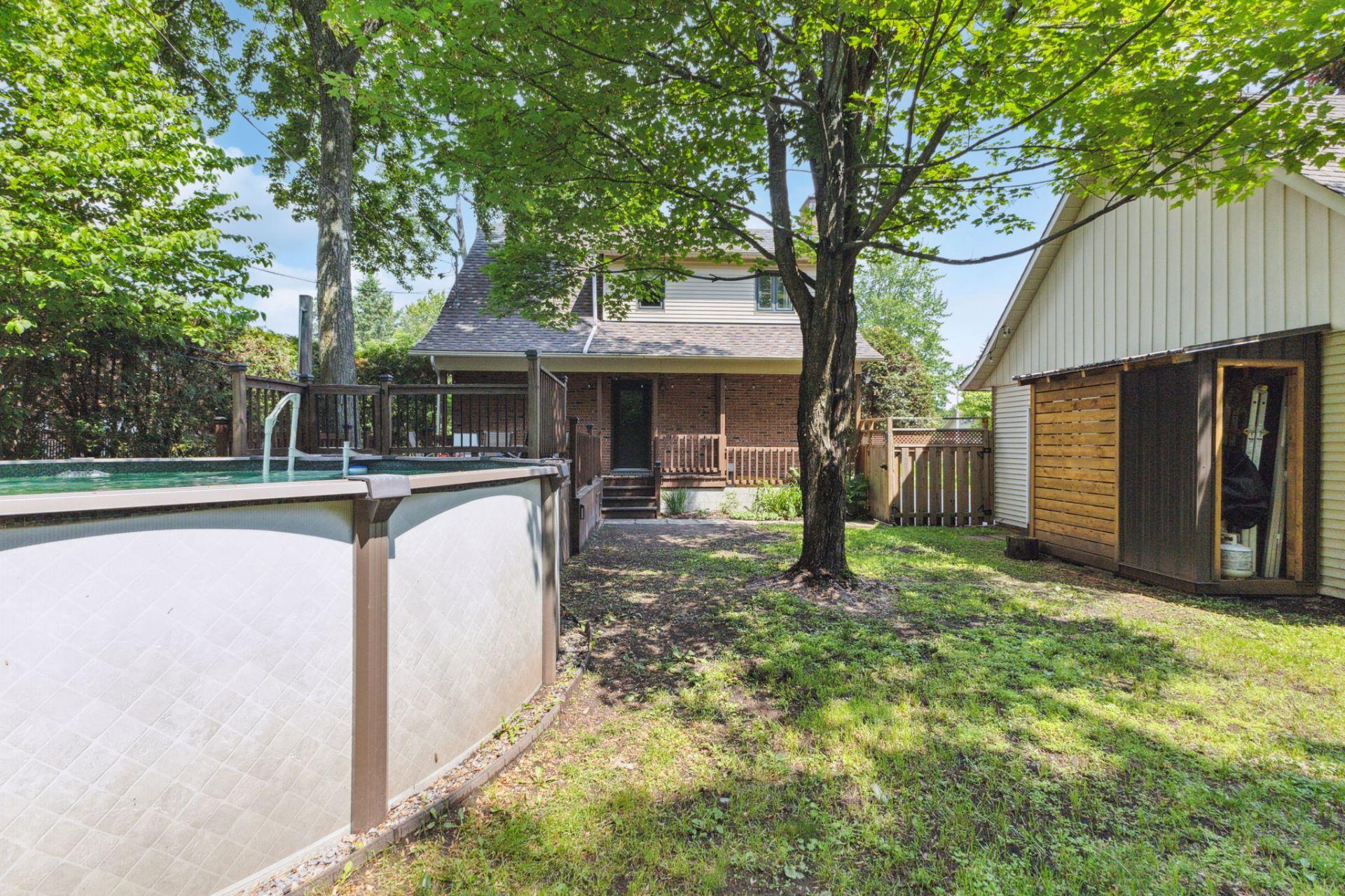 









45


Rue Tremblay

,
Gatineau (Buckingham),




QC
J8L3M7

