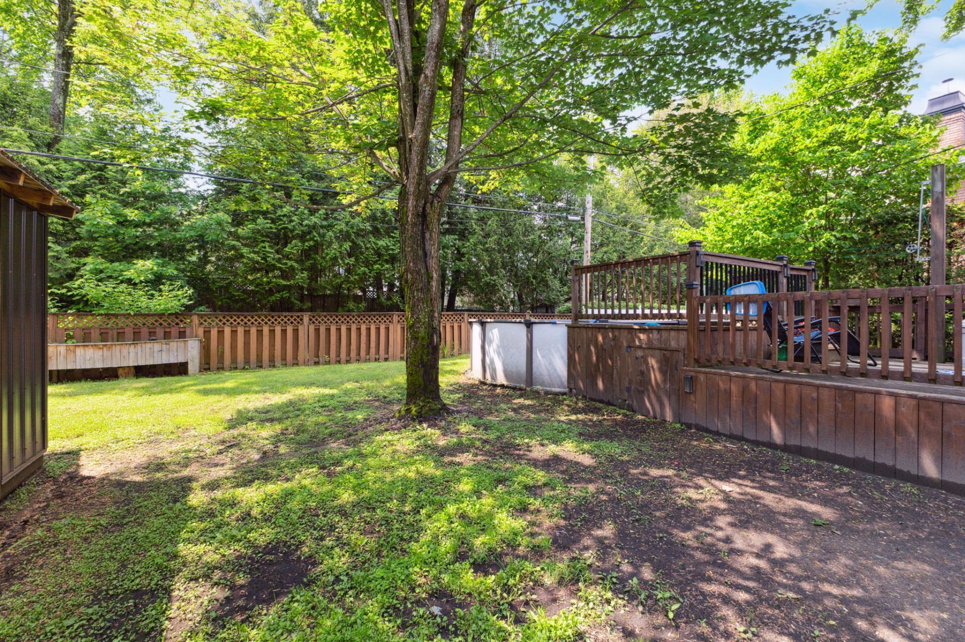 









45


Rue Tremblay

,
Gatineau (Buckingham),




QC
J8L3M7

