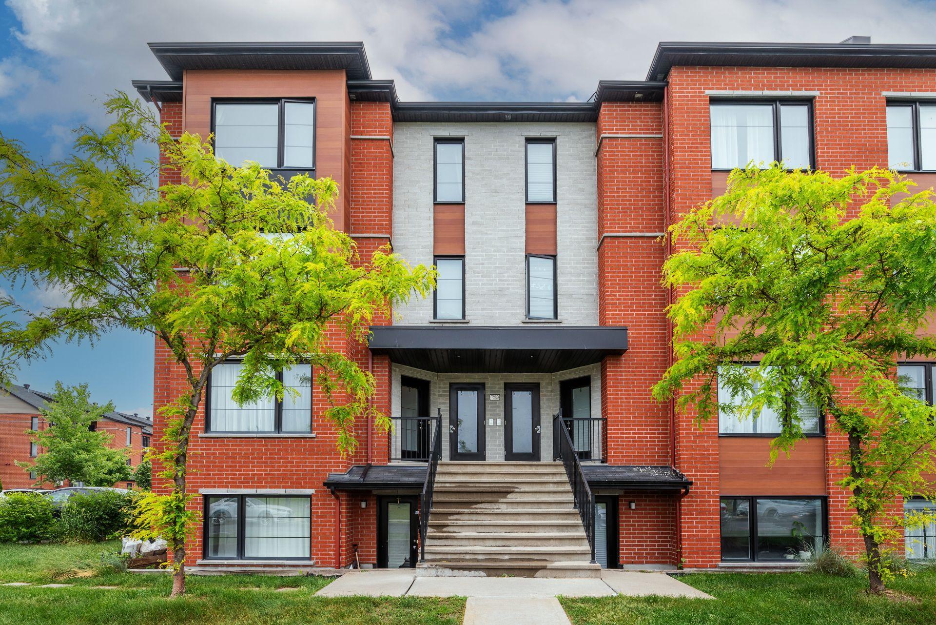 









7280


Rue de Lunan

, 3,
Brossard,




QC
J4Y0R3

