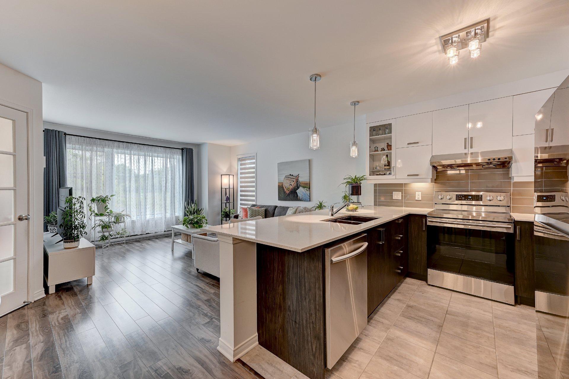 









7280


Rue de Lunan

, 3,
Brossard,




QC
J4Y0R3

