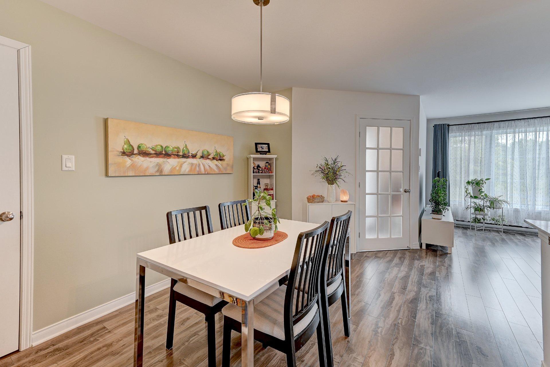 









7280


Rue de Lunan

, 3,
Brossard,




QC
J4Y0R3

