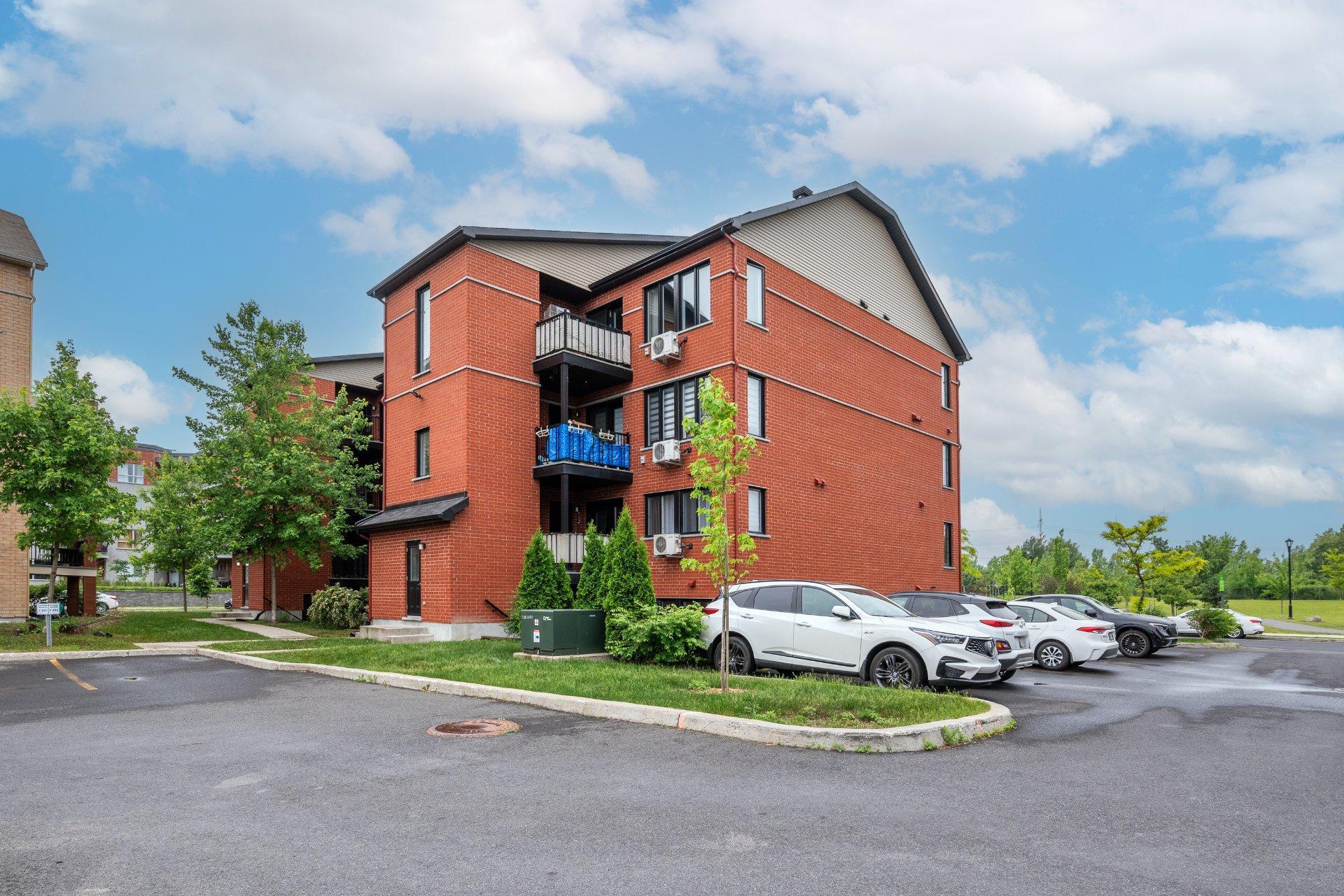 









7280


Rue de Lunan

, 3,
Brossard,




QC
J4Y0R3

