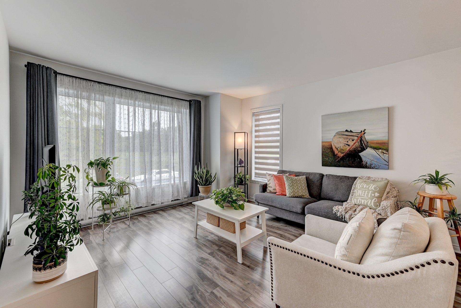 









7280


Rue de Lunan

, 3,
Brossard,




QC
J4Y0R3

