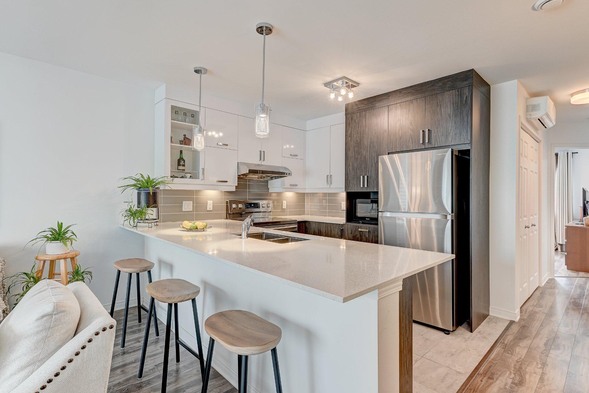 









7280


Rue de Lunan

, 3,
Brossard,




QC
J4Y0R3

