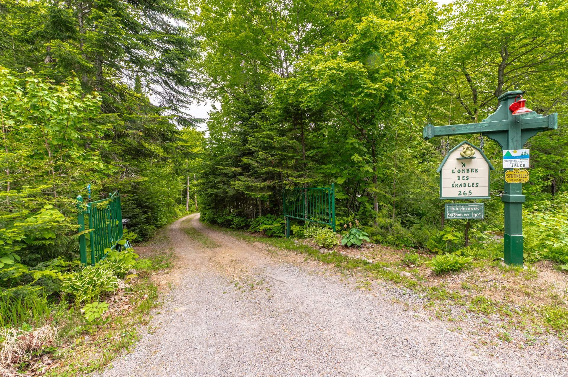 









265


Ch. des Deux-Lacs

,
Lantier,




QC
J0T1V0

