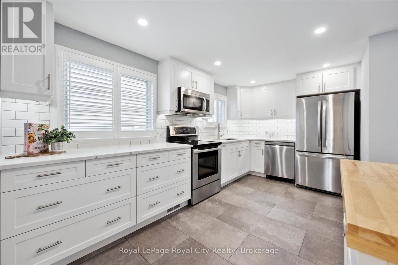 












407 OTTERBEIN ROAD

,
Kitchener,




Ontario
N2B3V8

