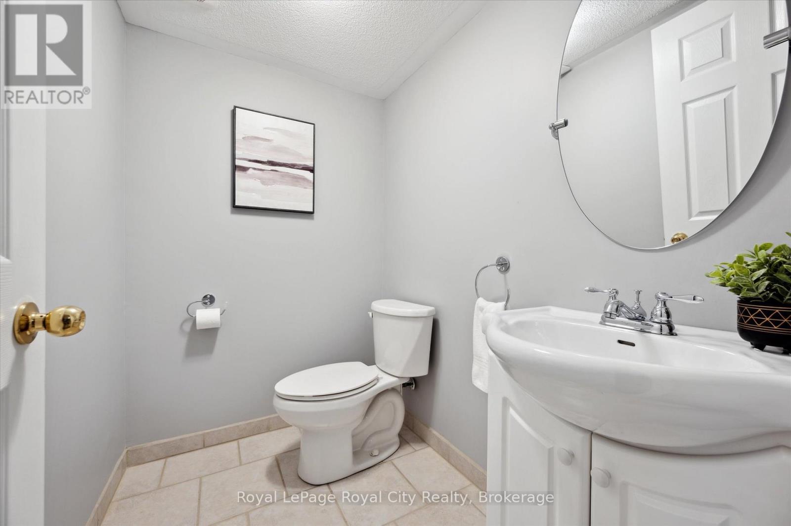 












407 OTTERBEIN ROAD

,
Kitchener,




Ontario
N2B3V8

