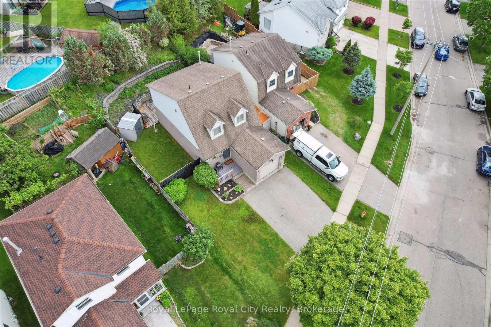 












407 OTTERBEIN ROAD

,
Kitchener,




Ontario
N2B3V8

