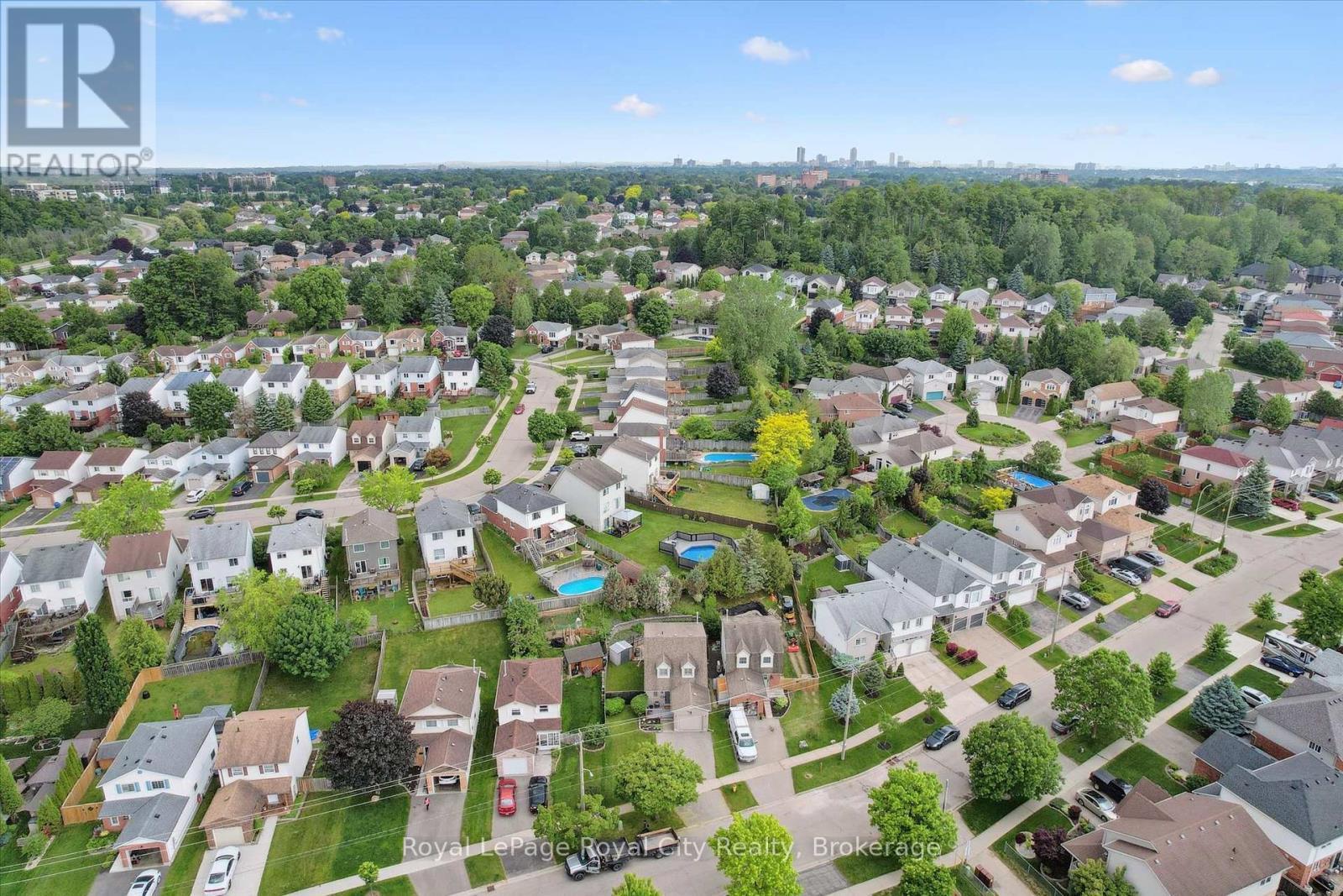 












407 OTTERBEIN ROAD

,
Kitchener,




Ontario
N2B3V8

