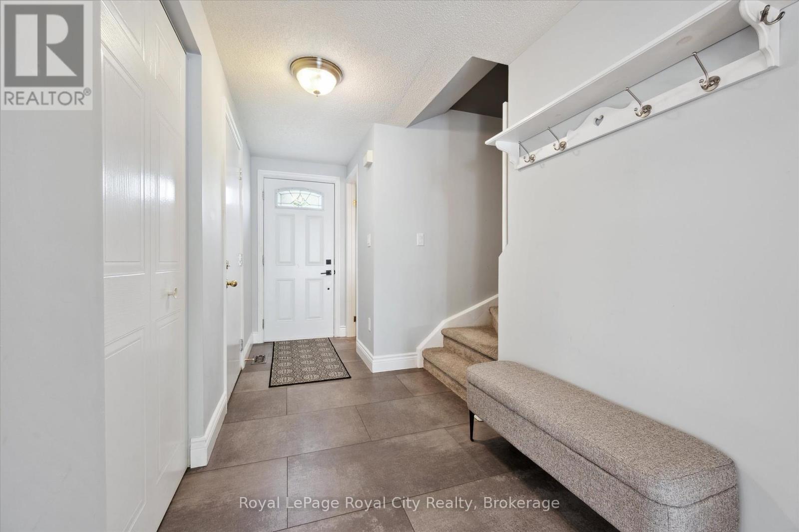 












407 OTTERBEIN ROAD

,
Kitchener,




Ontario
N2B3V8

