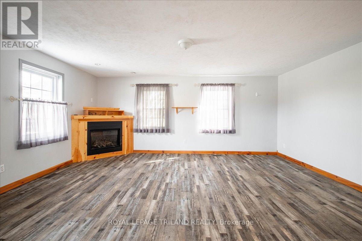 












258 MAIN STREET

,
Southwest Middlesex (Glencoe),




Ontario
N0L1M0

