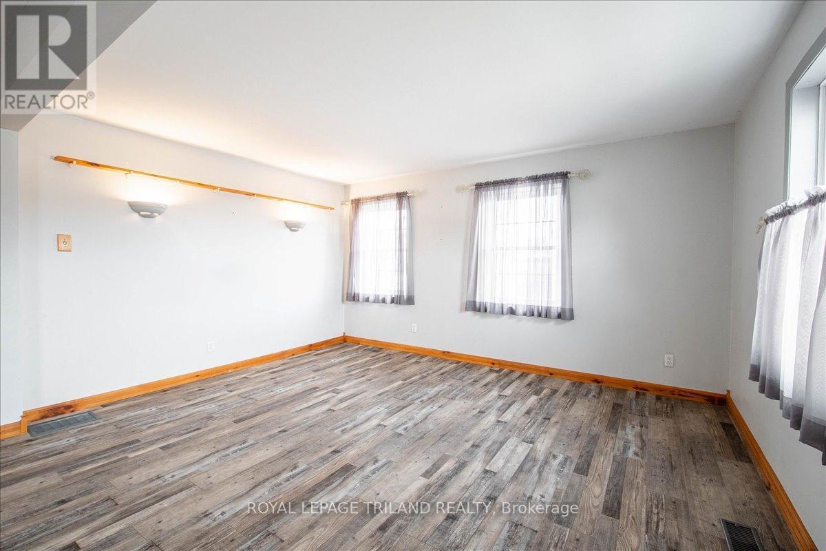 












258 MAIN STREET

,
Southwest Middlesex (Glencoe),




Ontario
N0L1M0

