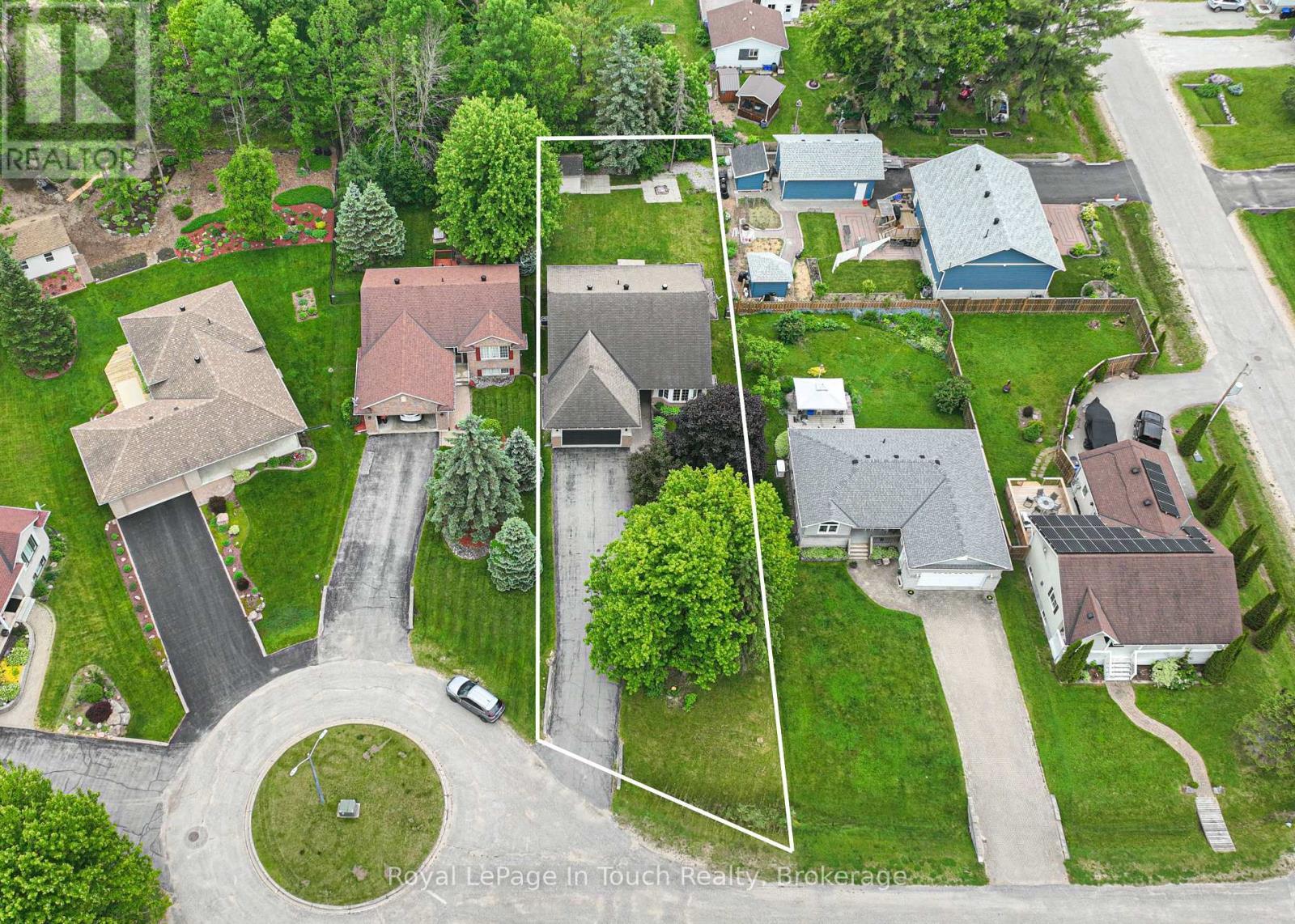 












5 EARLS COURT

,
Severn (Coldwater),




Ontario
L0K1E0

