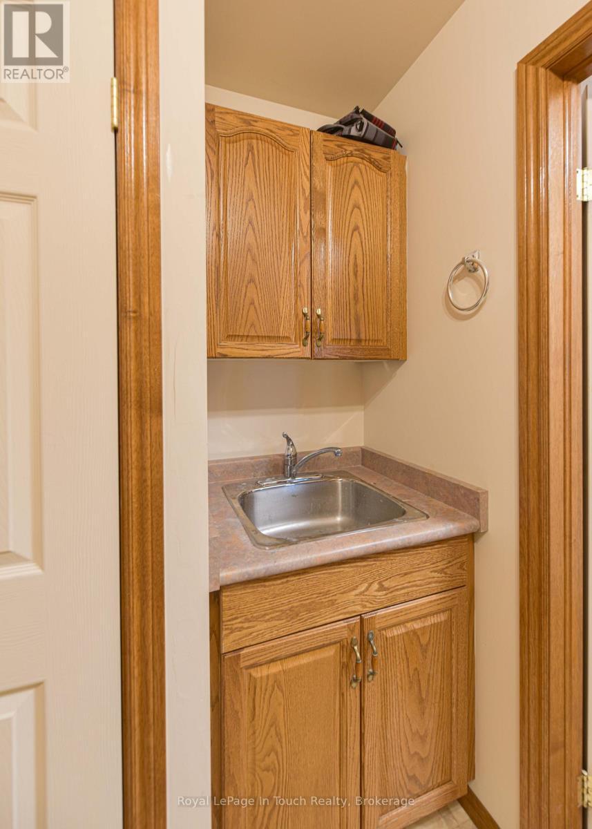 












5 EARLS COURT

,
Severn (Coldwater),




Ontario
L0K1E0

