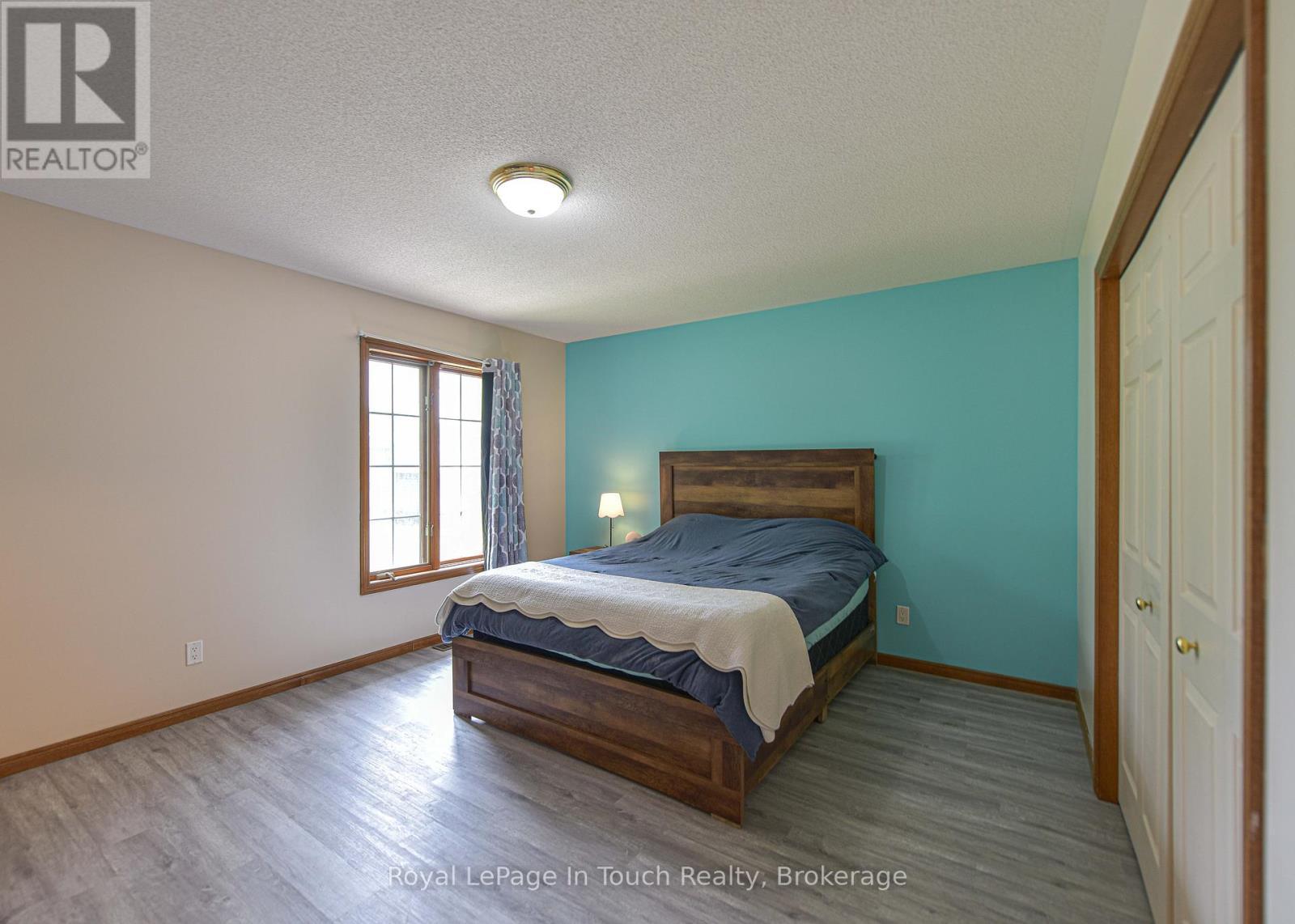 












5 EARLS COURT

,
Severn (Coldwater),




Ontario
L0K1E0

