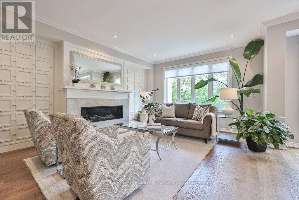 












34 - 2400 NEYAGAWA BOULEVARD

,
Oakville (RO River Oaks),




Ontario
L6H7P5

