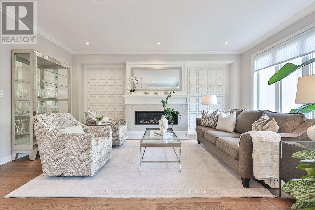 












34 - 2400 NEYAGAWA BOULEVARD

,
Oakville (RO River Oaks),




Ontario
L6H7P5

