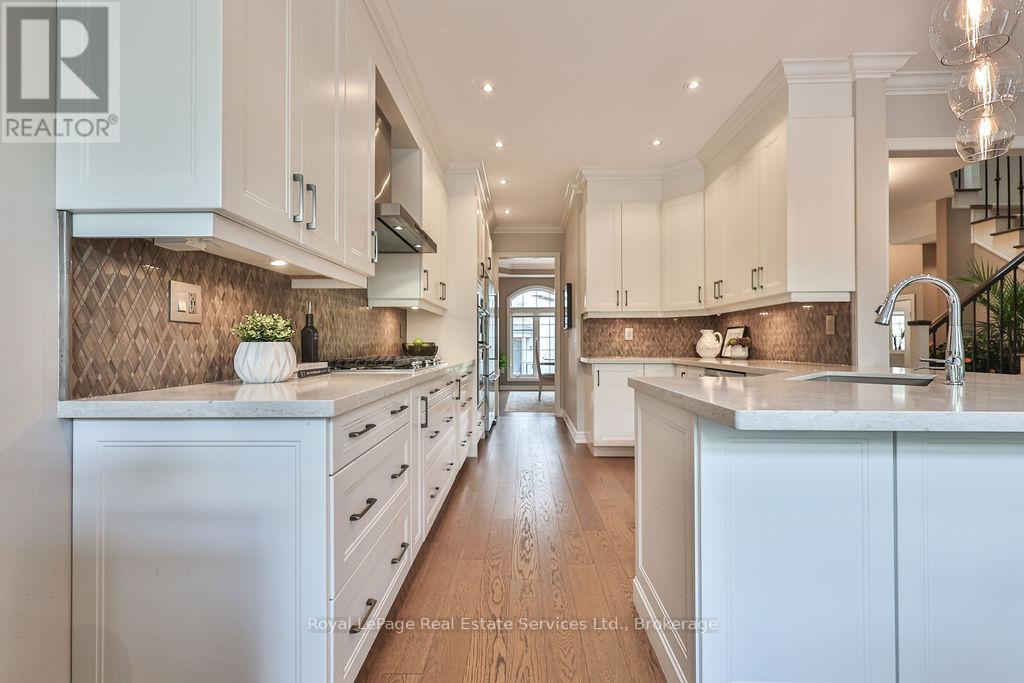 












34 - 2400 NEYAGAWA BOULEVARD

,
Oakville (RO River Oaks),




Ontario
L6H7P5

