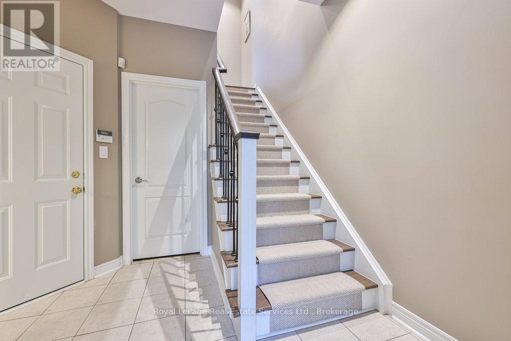












34 - 2400 NEYAGAWA BOULEVARD

,
Oakville (RO River Oaks),




Ontario
L6H7P5

