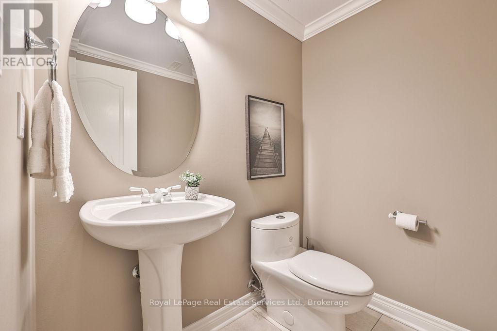 












34 - 2400 NEYAGAWA BOULEVARD

,
Oakville (RO River Oaks),




Ontario
L6H7P5

