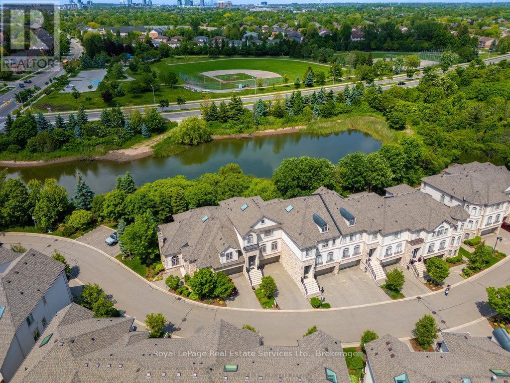 












34 - 2400 NEYAGAWA BOULEVARD

,
Oakville (RO River Oaks),




Ontario
L6H7P5

