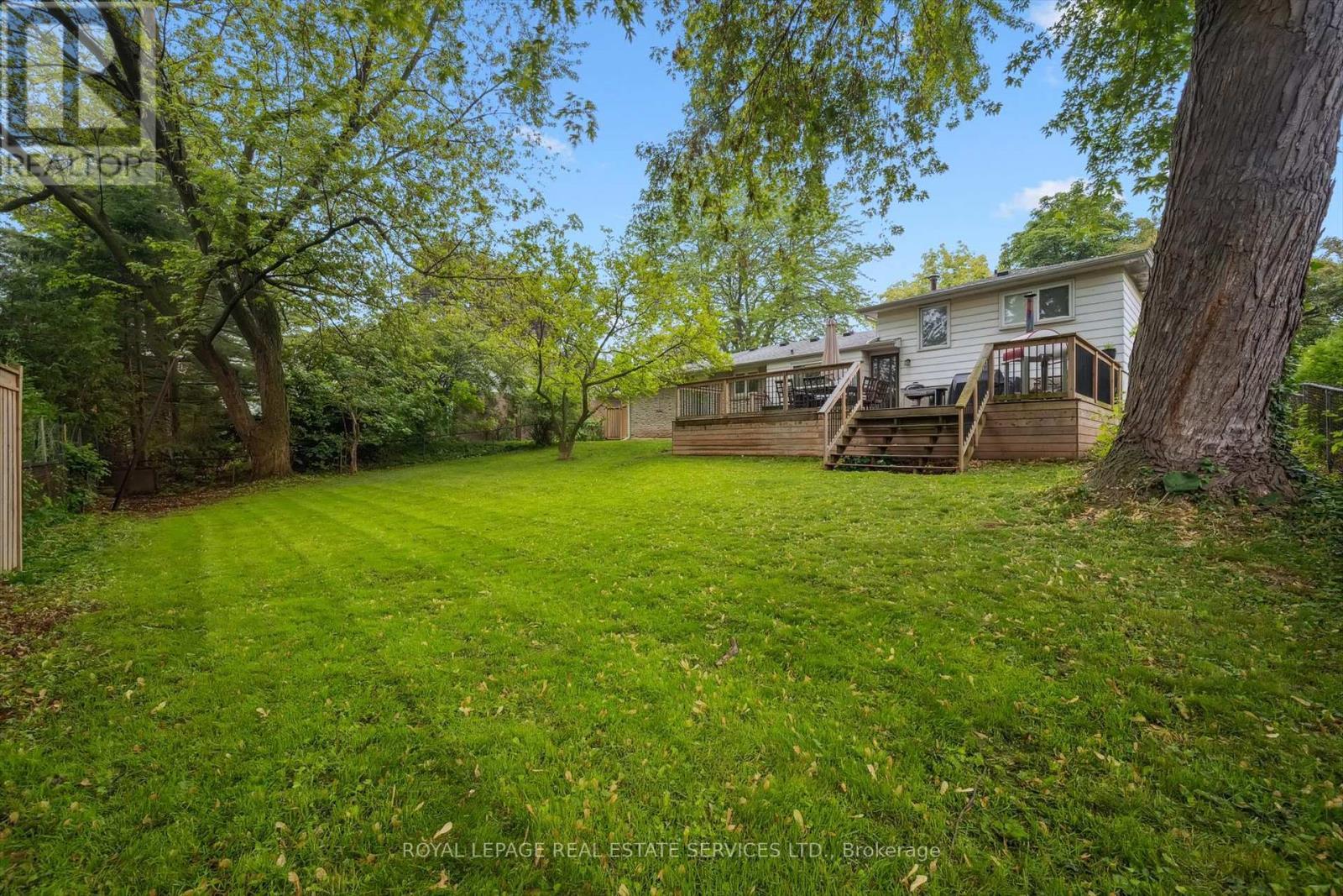 












2138 REBECCA STREET

,
Oakville,




Ontario
L6L2A5

