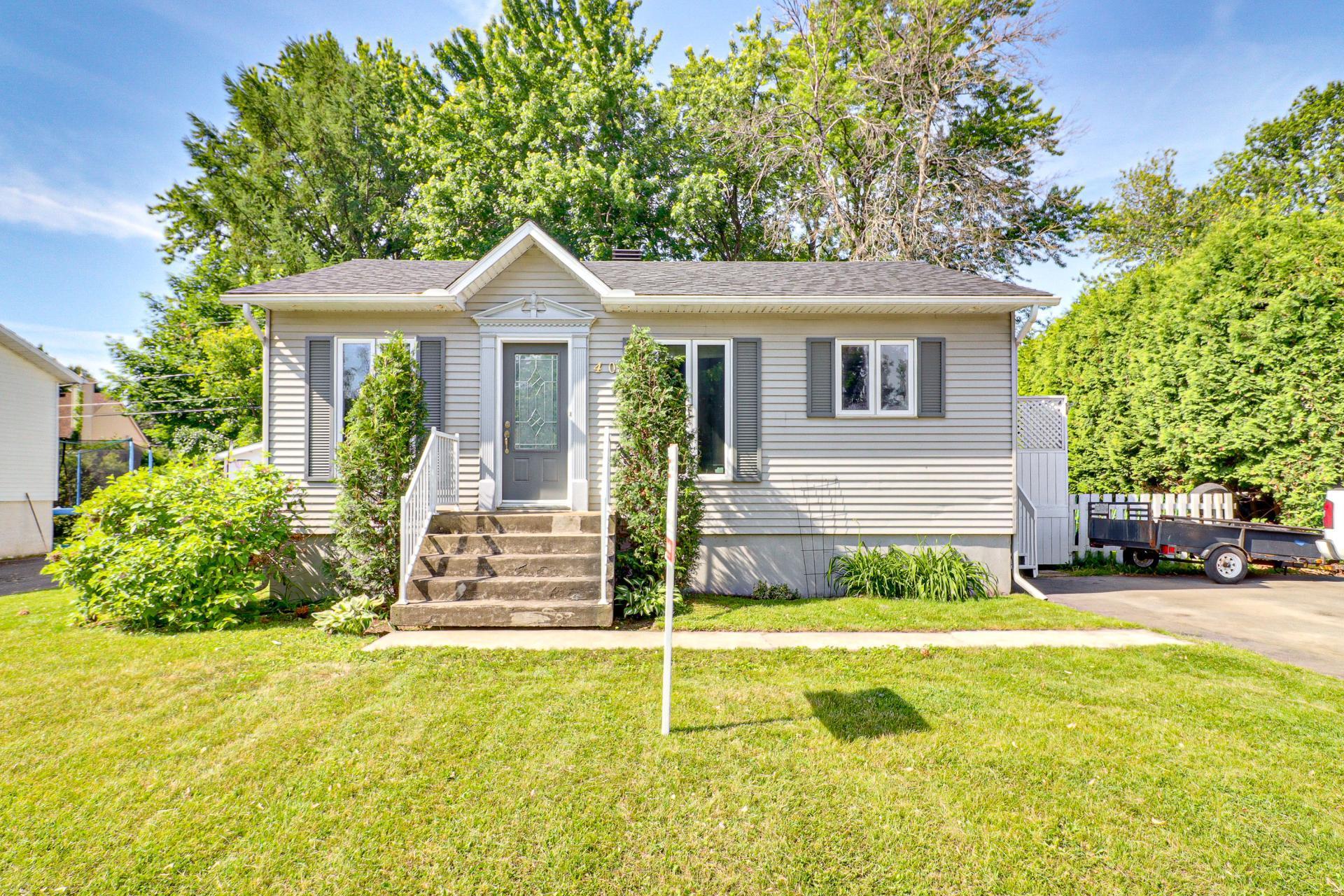 









40


Rue Émile

,
Lanoraie,




QC
J0K1E0

