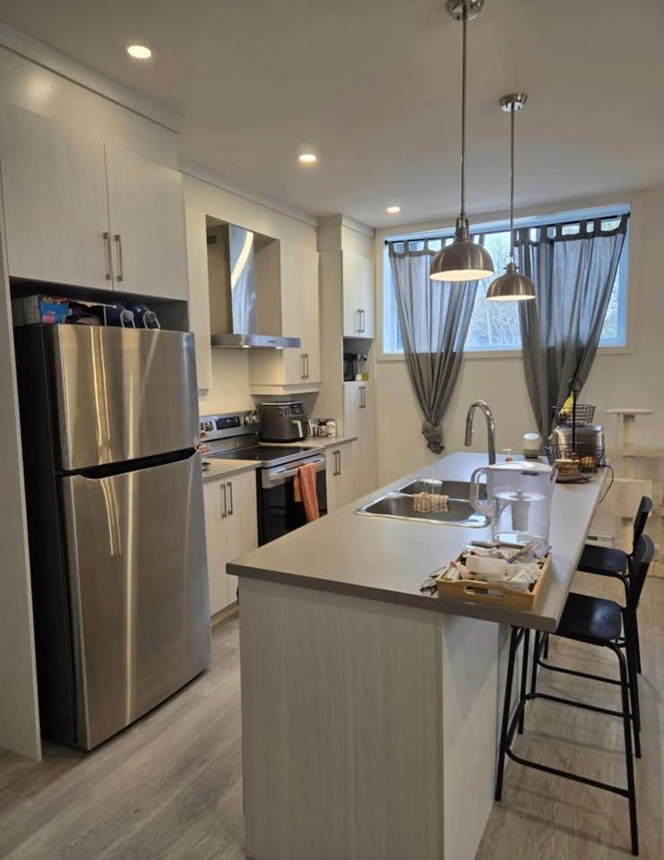 









225


Boul. de Maple Grove

, 001,
Beauharnois,




QC
J6N1L4


