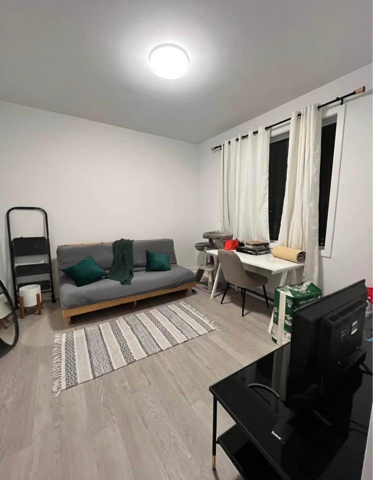 









51


Ch. de la Beauce

, 3,
Beauharnois,




QC
J6N2M5


