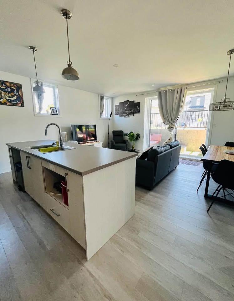 









51


Ch. de la Beauce

, 1,
Beauharnois,




QC
J6N2M5

