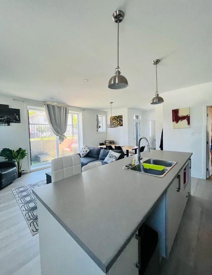 









51


Ch. de la Beauce

, 1,
Beauharnois,




QC
J6N2M5

