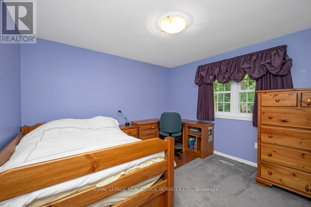 












269 ROYAL OAK COURT

,
Oakville,




Ontario
L6H3A8


