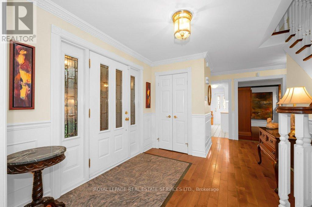 












269 ROYAL OAK COURT

,
Oakville,




Ontario
L6H3A8

