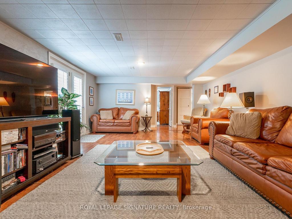 









31


Norbert

Crescent,
Toronto,




ON
M9C 3J8

