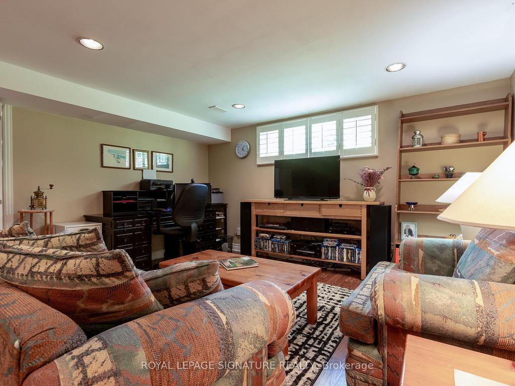 









31


Norbert

Crescent,
Toronto,




ON
M9C 3J8

