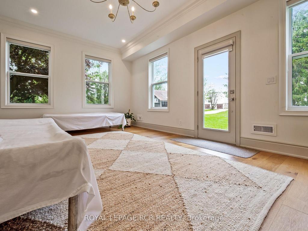









7


John

Street,
East Garafraxa,




ON
L9W 7G4

