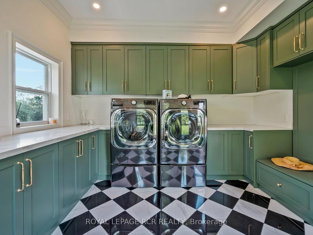 









7


John

Street,
East Garafraxa,




ON
L9W 7G4


