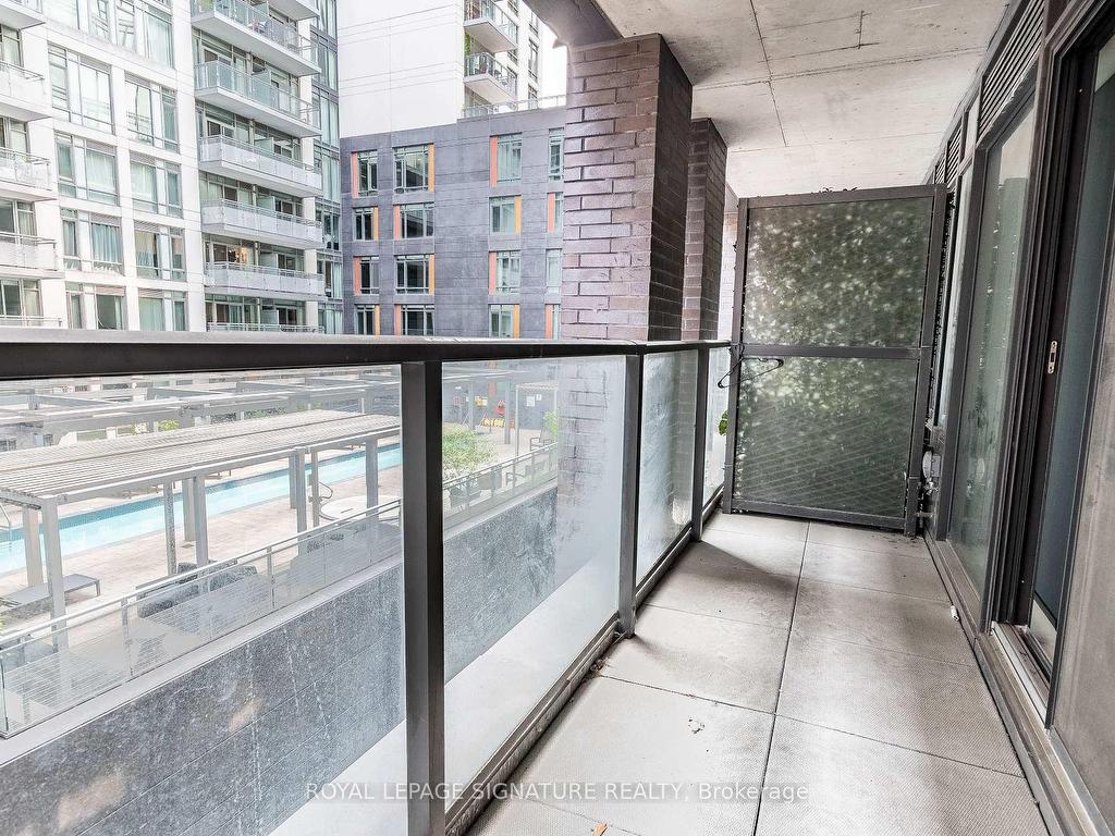 









111


Bathurst

Street, 318,
Toronto,




ON
M5V 0M9


