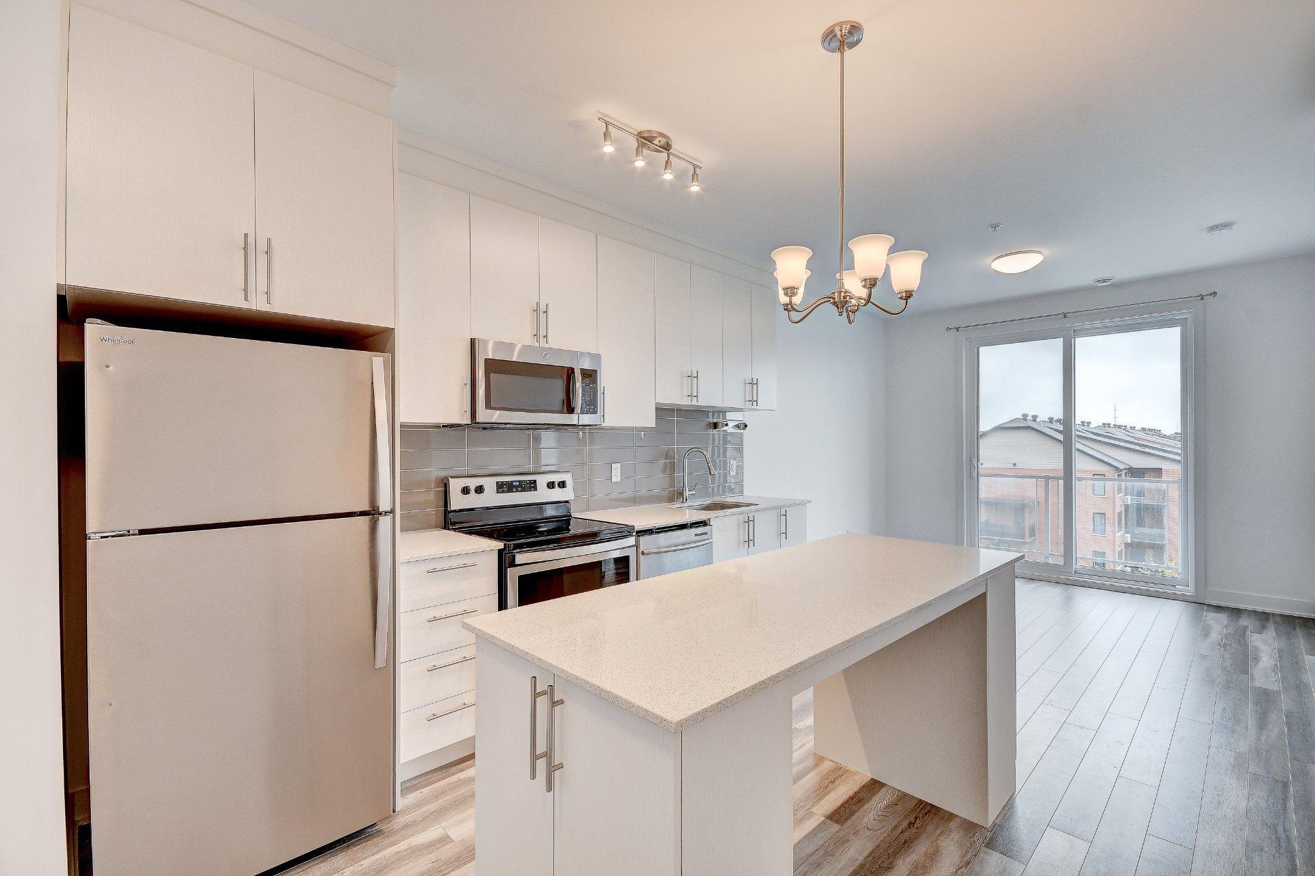 









7105


Rue de Lunan

, 410,
Brossard,




QC
J4Y0N4


