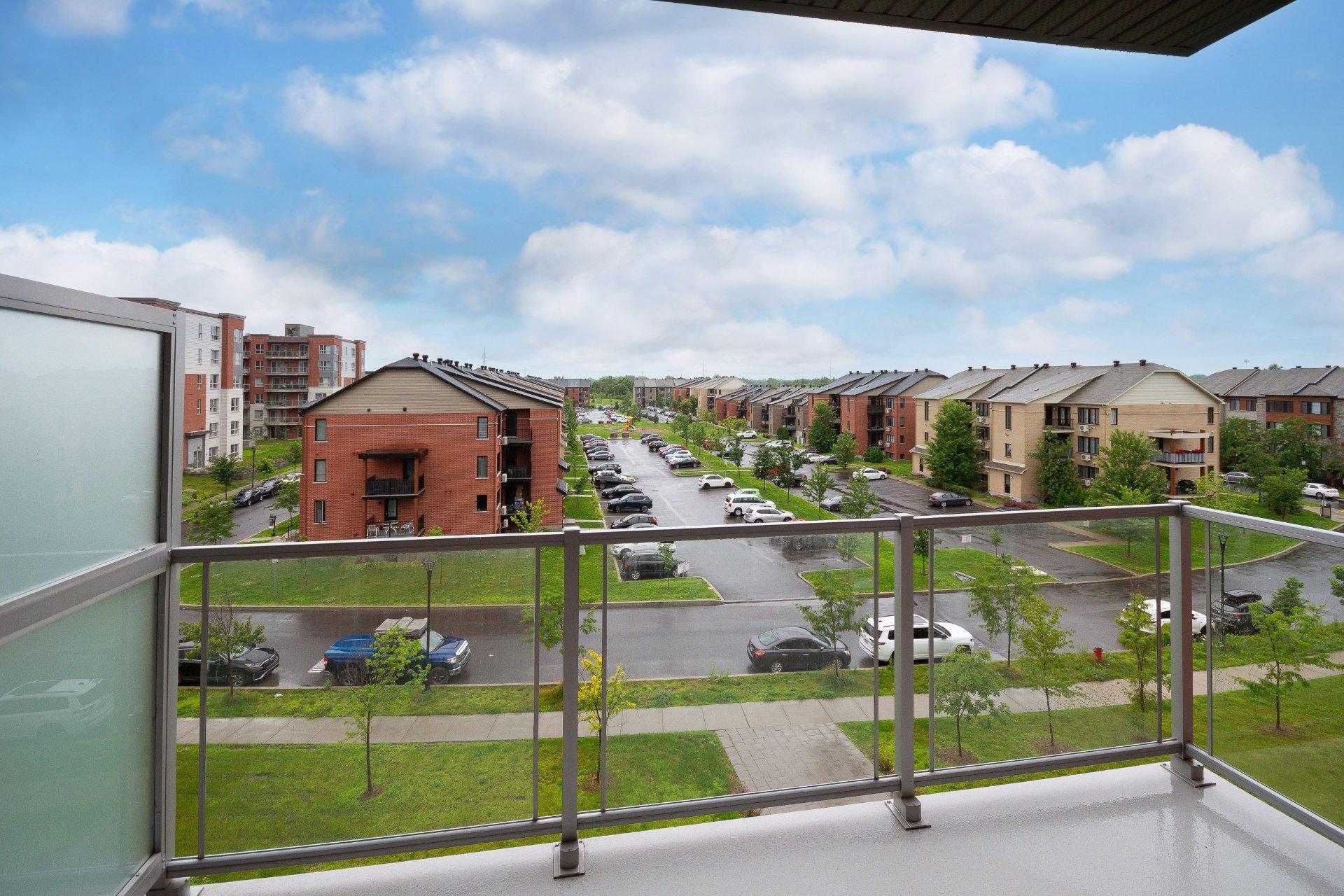









7105


Rue de Lunan

, 410,
Brossard,




QC
J4Y0N4

