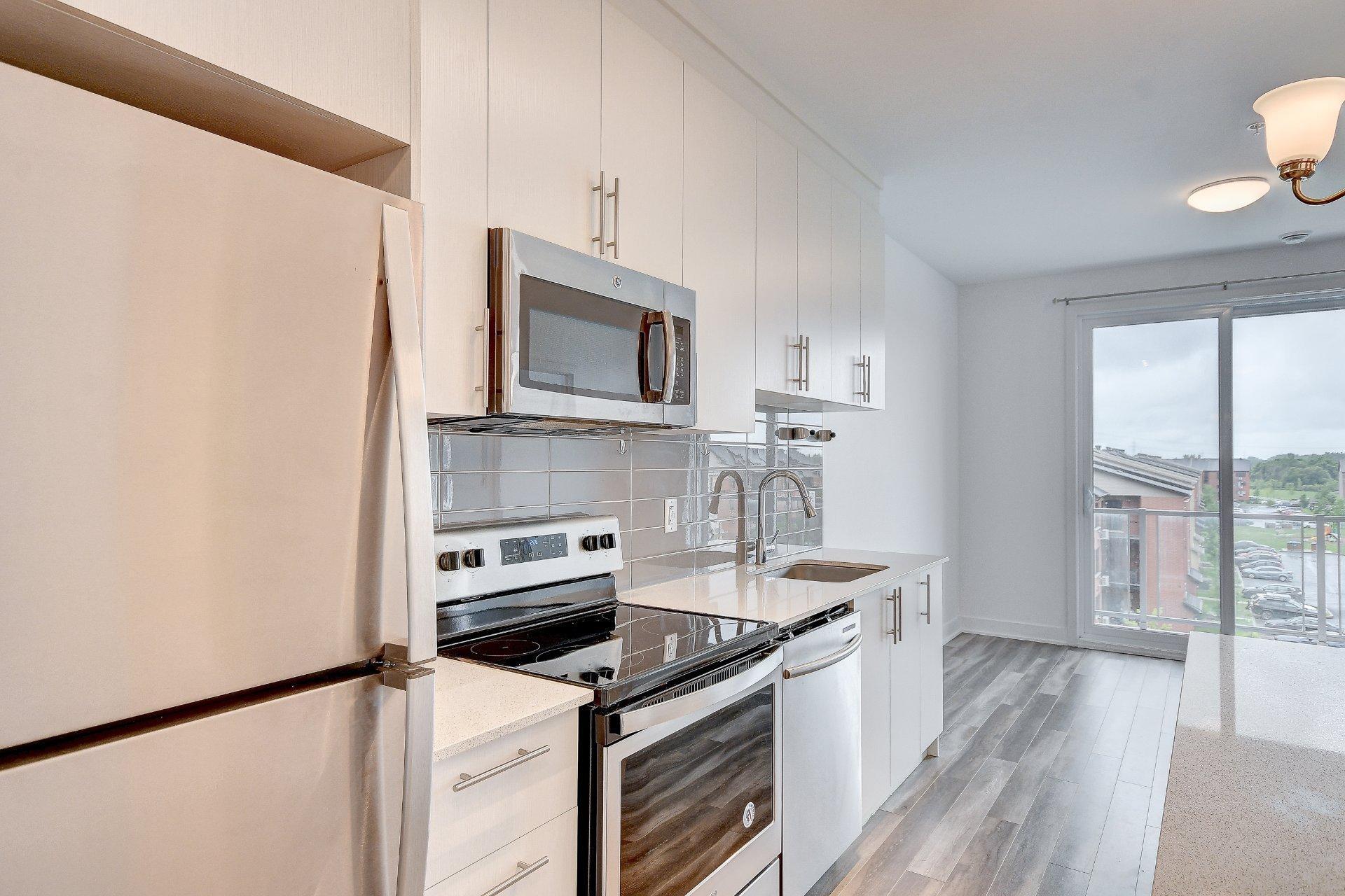 









7105


Rue de Lunan

, 410,
Brossard,




QC
J4Y0N4

