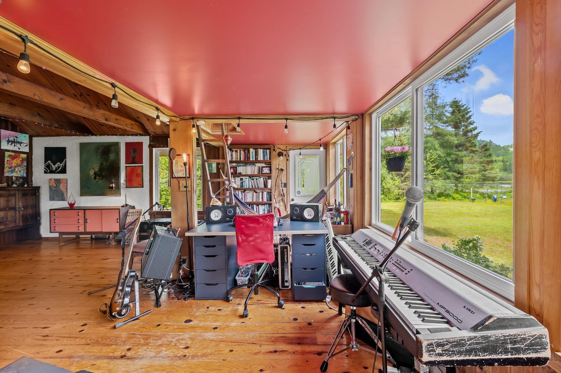 









2301


Rue St-Hilaire

,
Val-Morin,




QC
J0T2R0

