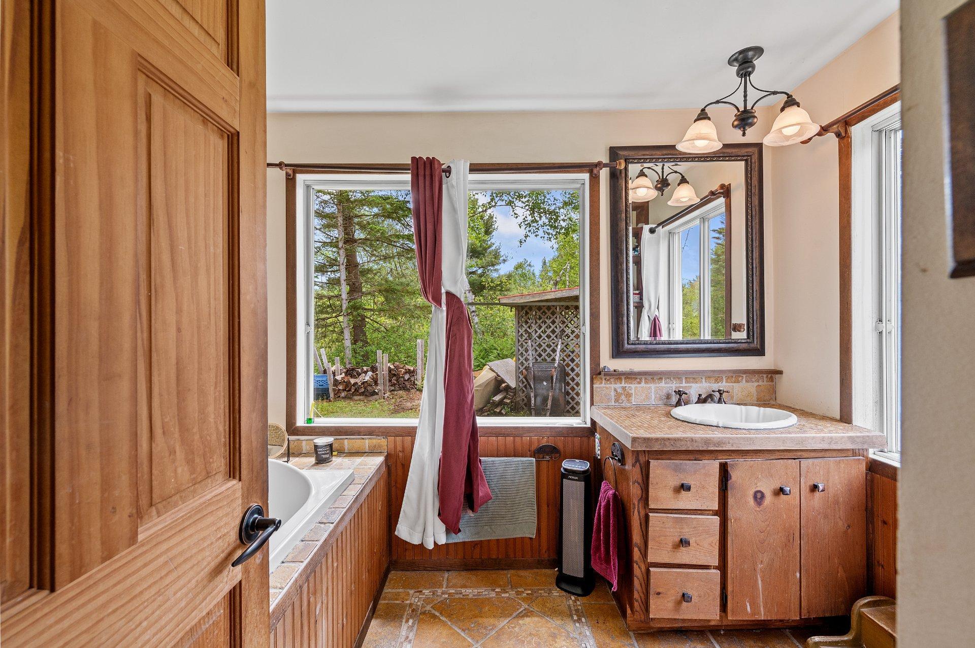 









2301


Rue St-Hilaire

,
Val-Morin,




QC
J0T2R0

