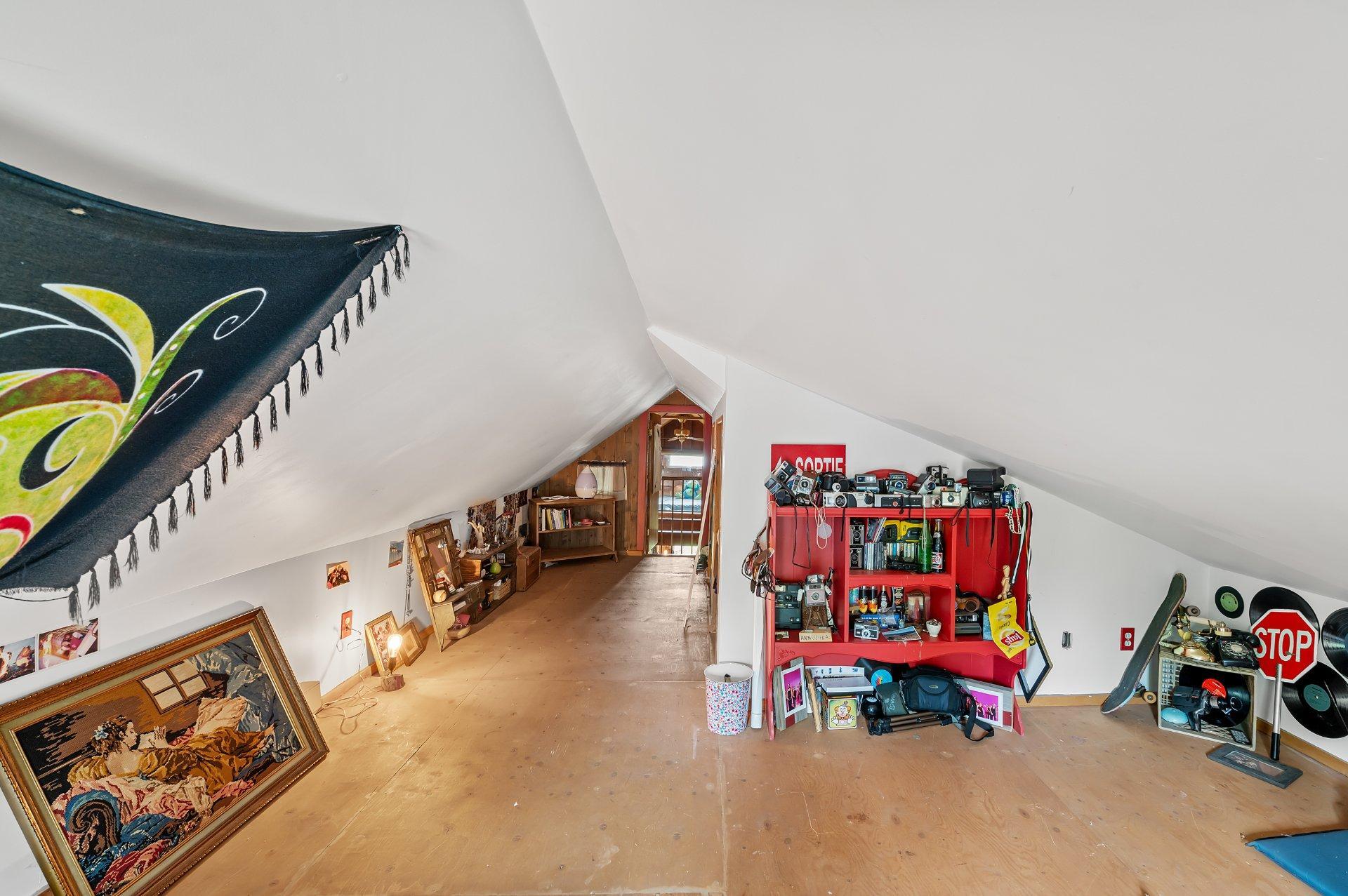 









2301


Rue St-Hilaire

,
Val-Morin,




QC
J0T2R0

