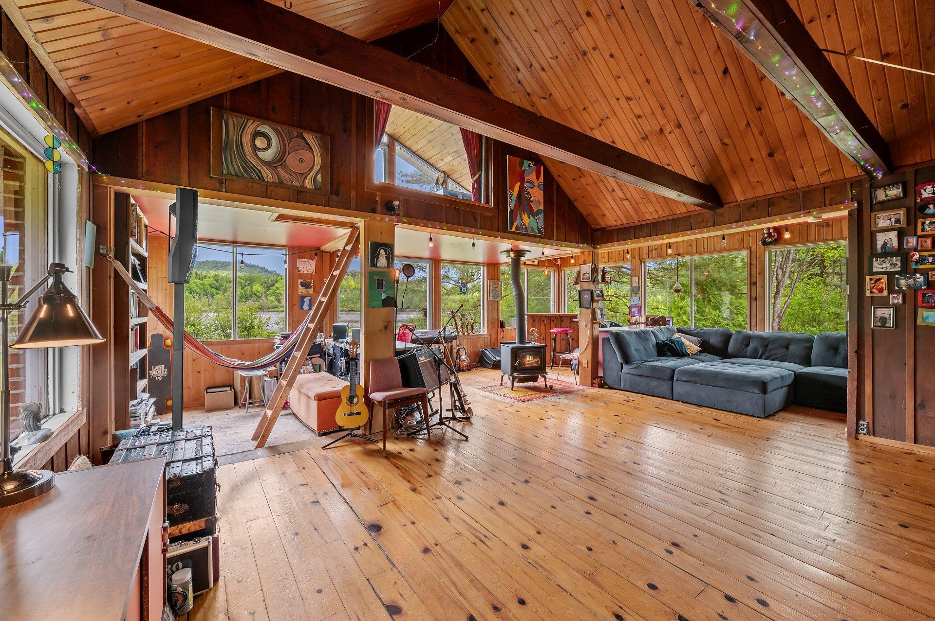 









2301


Rue St-Hilaire

,
Val-Morin,




QC
J0T2R0

