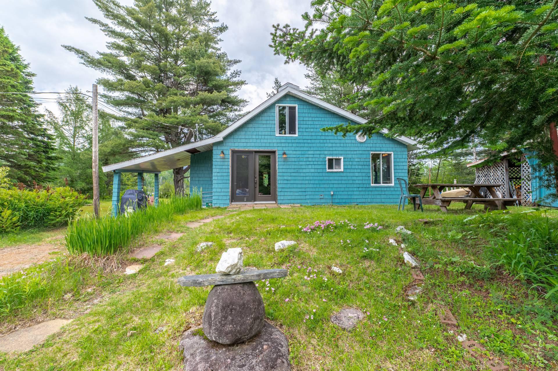 









2301


Rue St-Hilaire

,
Val-Morin,




QC
J0T2R0


