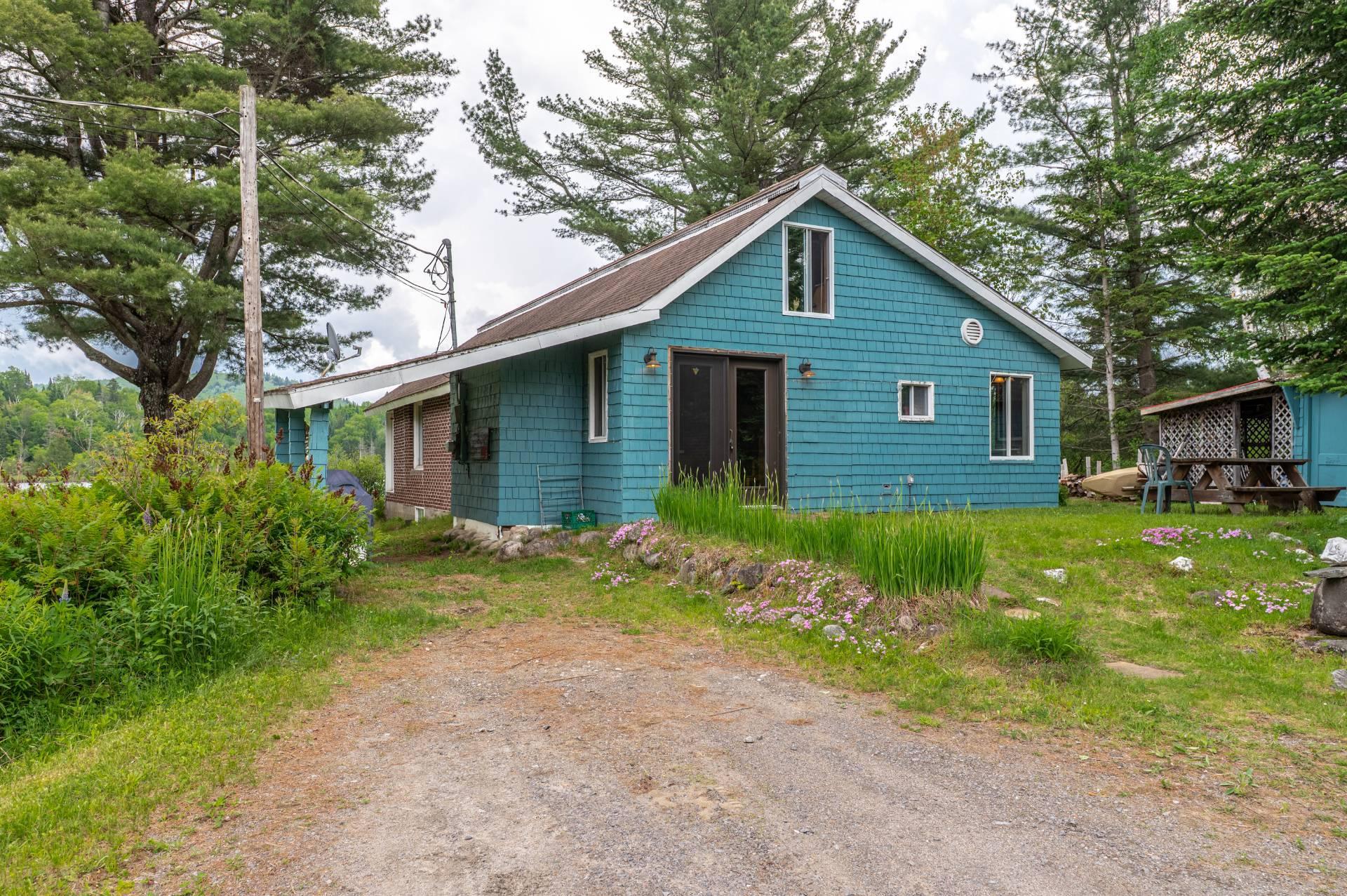 









2301


Rue St-Hilaire

,
Val-Morin,




QC
J0T2R0

